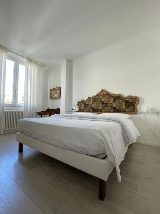 All'Otto Nel Cuore Della Citta Savone Extérieur photo
