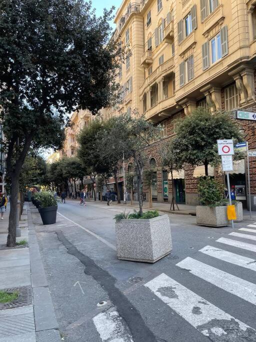All'Otto Nel Cuore Della Citta Savone Extérieur photo
