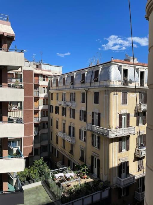 All'Otto Nel Cuore Della Citta Savone Extérieur photo