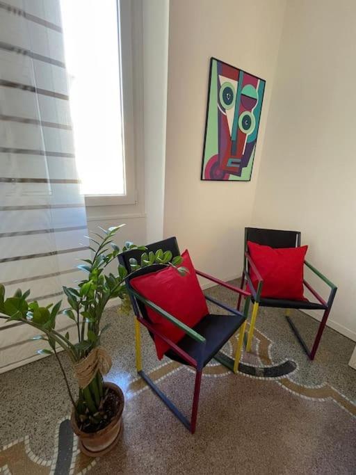 All'Otto Nel Cuore Della Citta Savone Extérieur photo